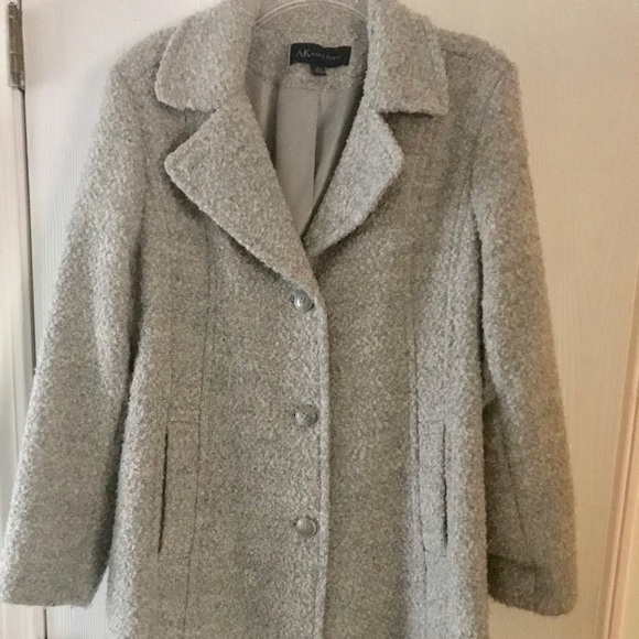 Grey ‘Boucle’ Coat - Picture 5 of 6